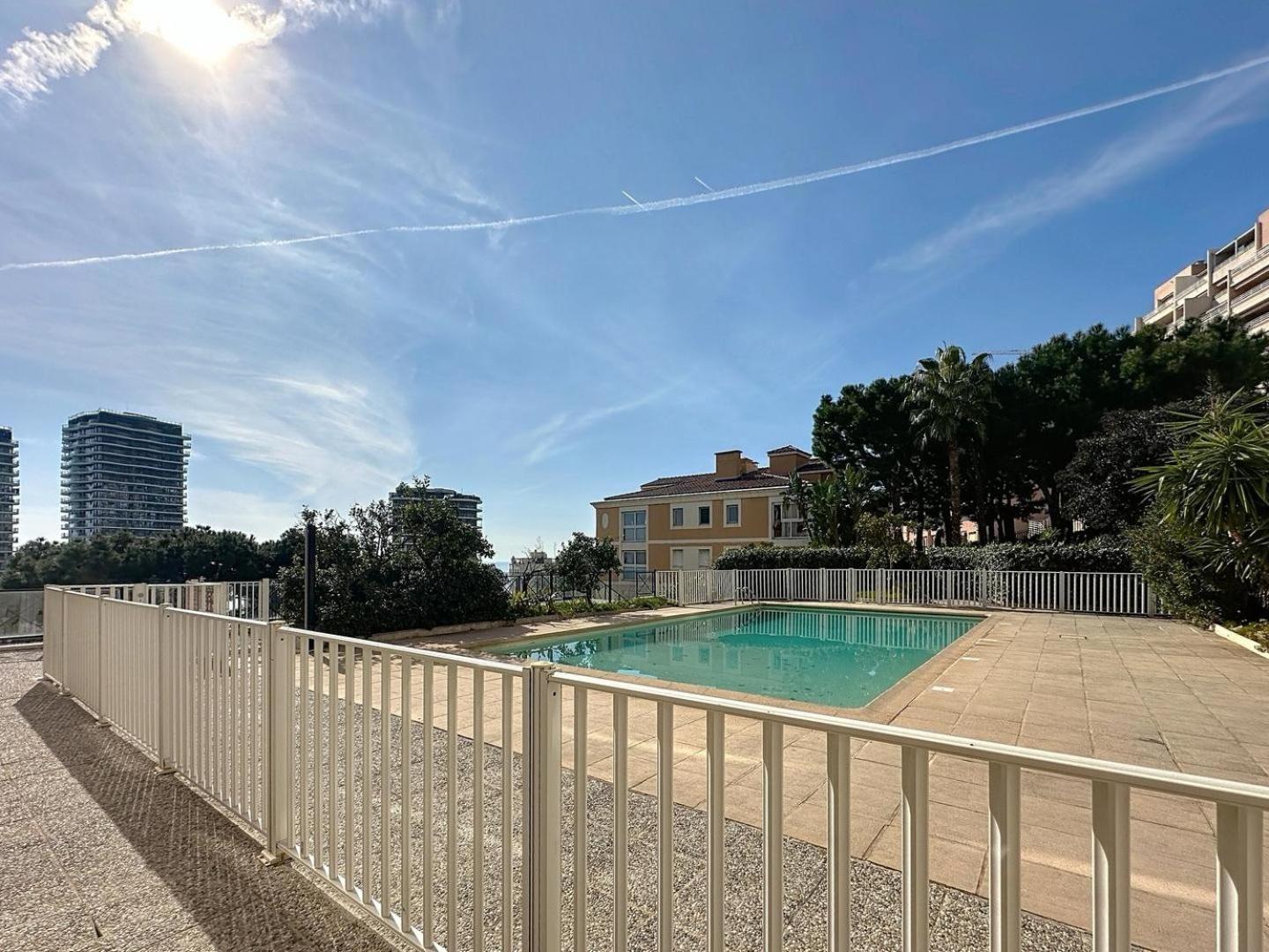 Direct Monaco Studio Devant Piscine Beausoleil Exterior foto